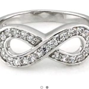 Beautiful 925 Sterling Silver 🌹 Infinity Ring